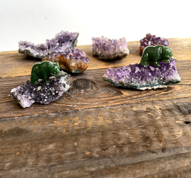 1" Jade Bear on Amethyst base